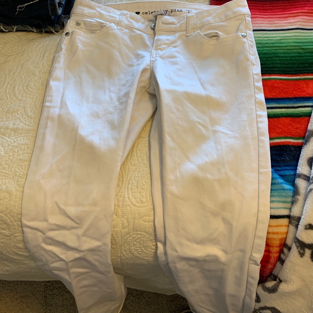 White skinny jeans